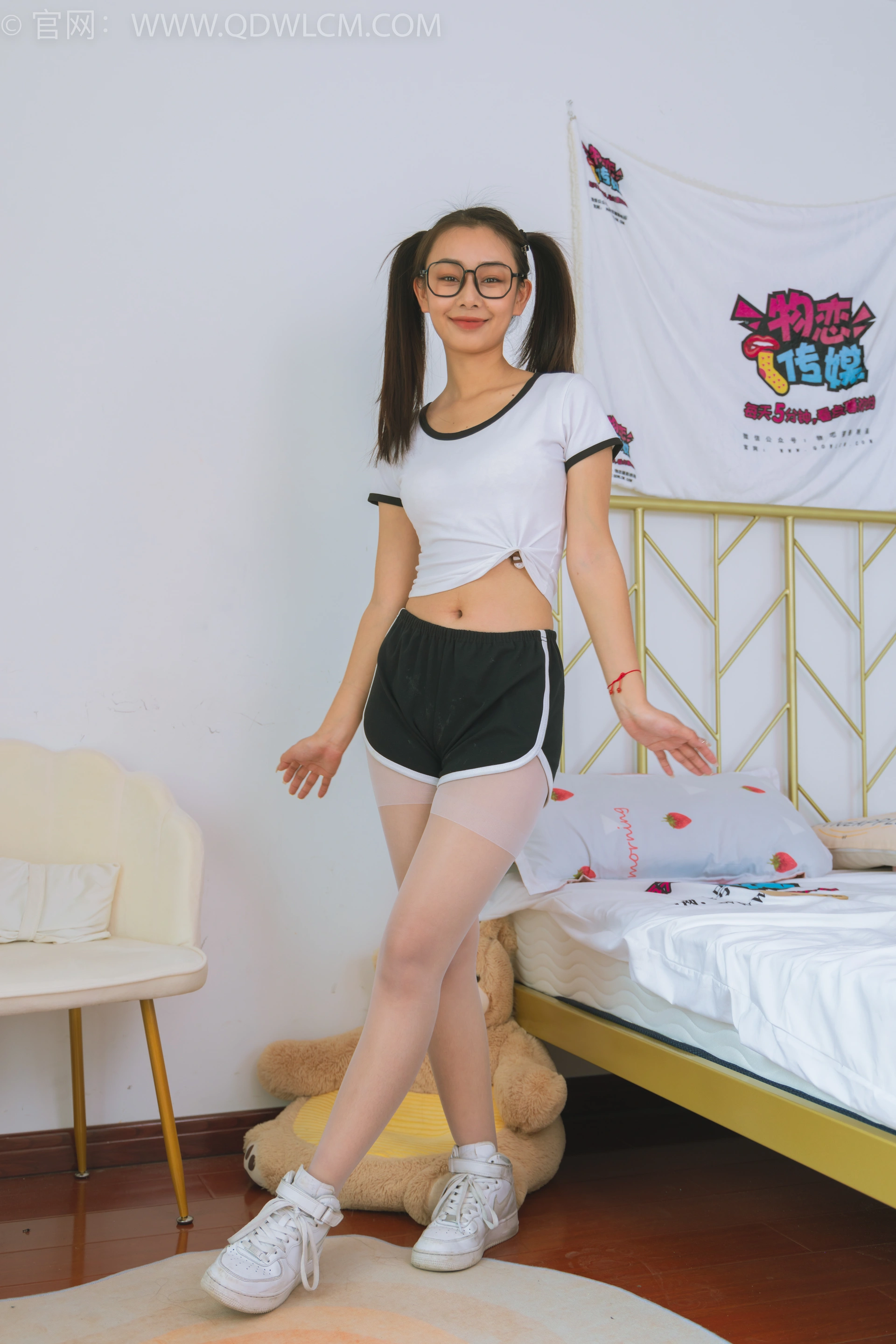 物恋传媒 NO.1494 岚岚-鬼马少女 2