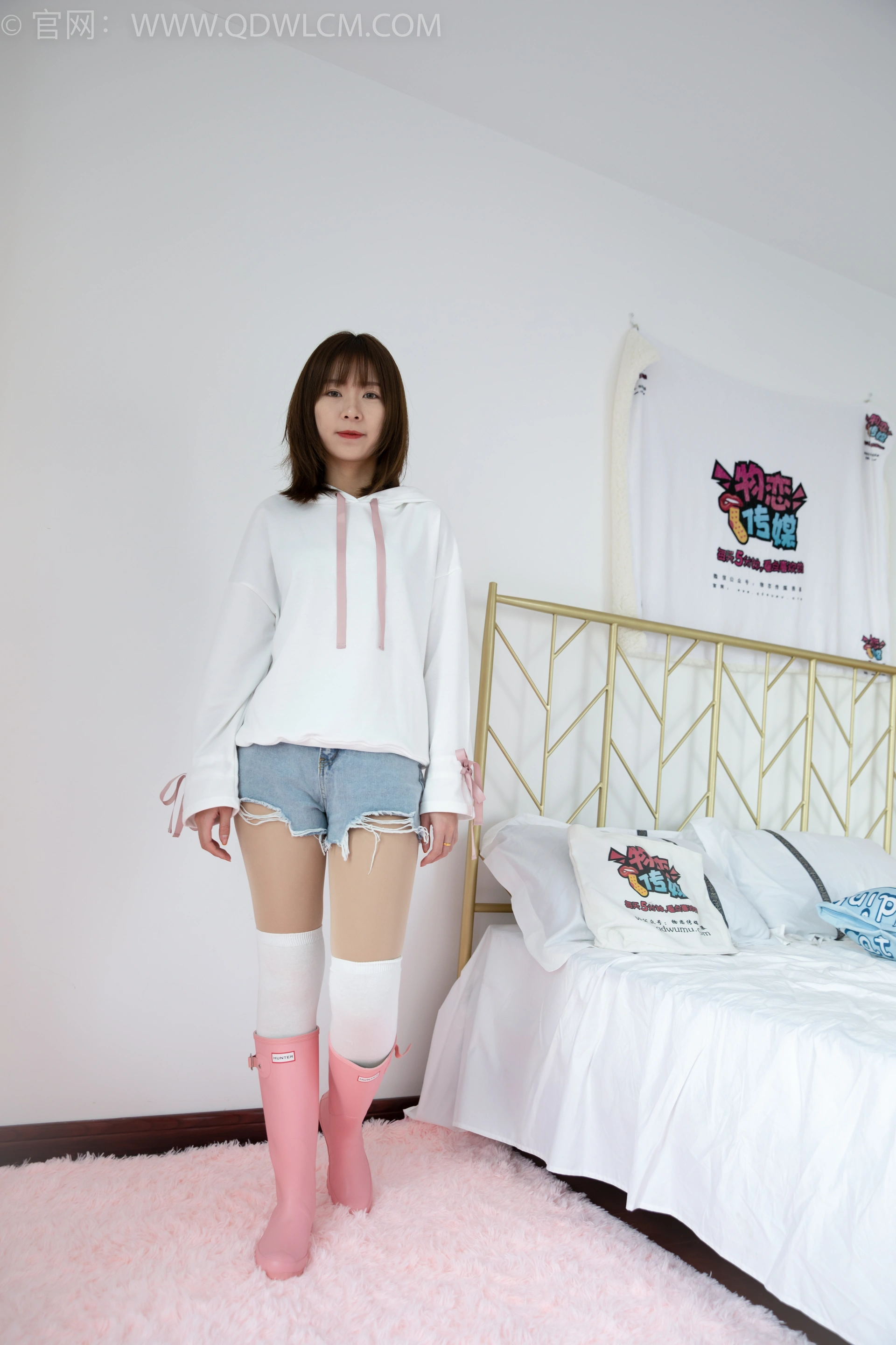 物恋传媒 NO.1509 婷婷-黑色的花 3